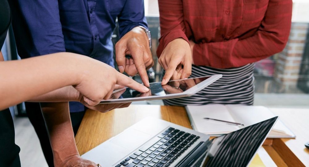Digital Workplace Platforms Redefine Employee Collaboration
