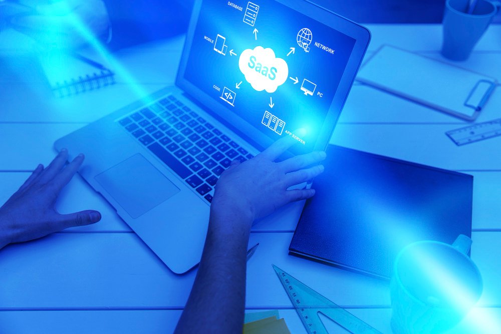 cloud-data-fabric-simplifies-enterprise-data-management