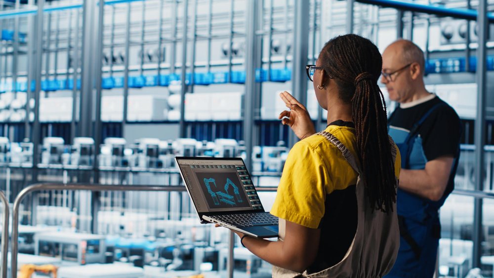 industrial-iot-platforms-accelerate-smart-manufacturing-innovation