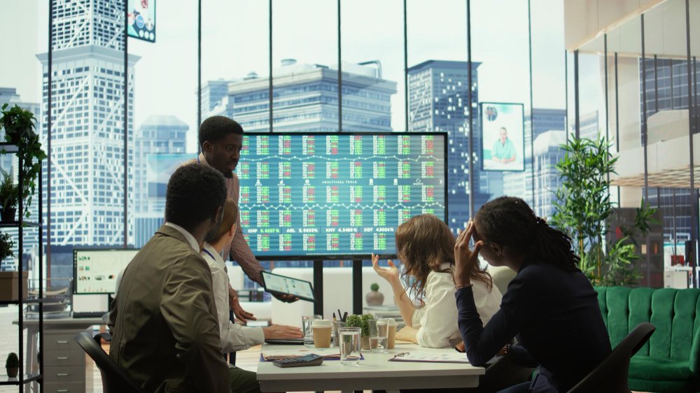 nearshoring-strategies-continue-to-reshape-global-business-operations
