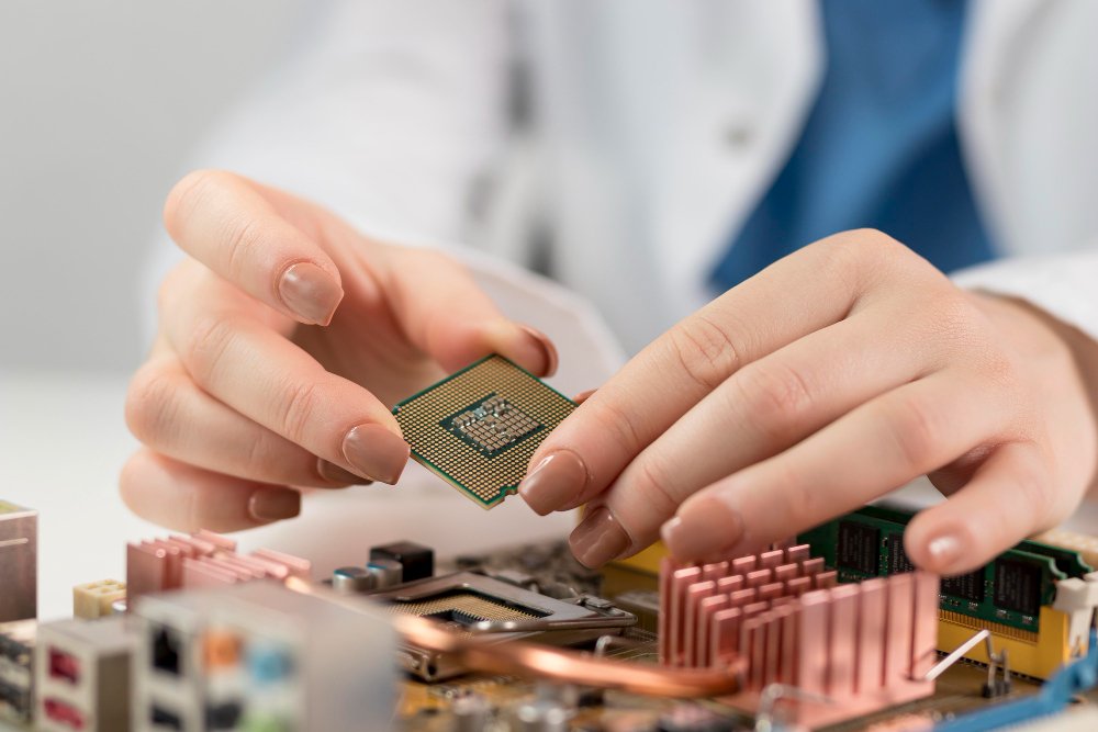 semiconductor-investments-continue-supporting-global-technology-growth
