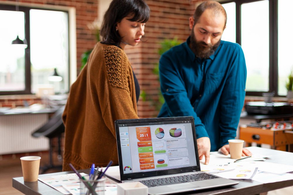 buyer-journey-analytics-gives-b2b-marketers-deeper-customer-insights